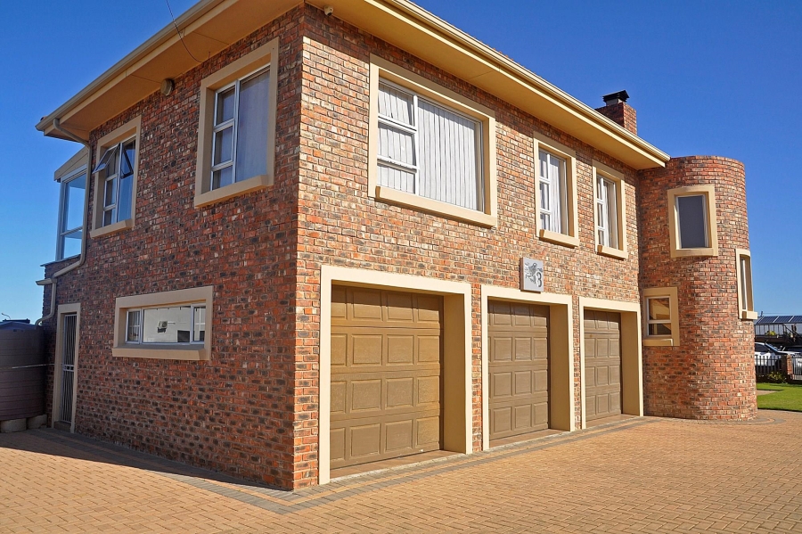 5 Bedroom Property for Sale in Tergniet Western Cape